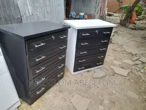 የልብስ መደርደሪያ