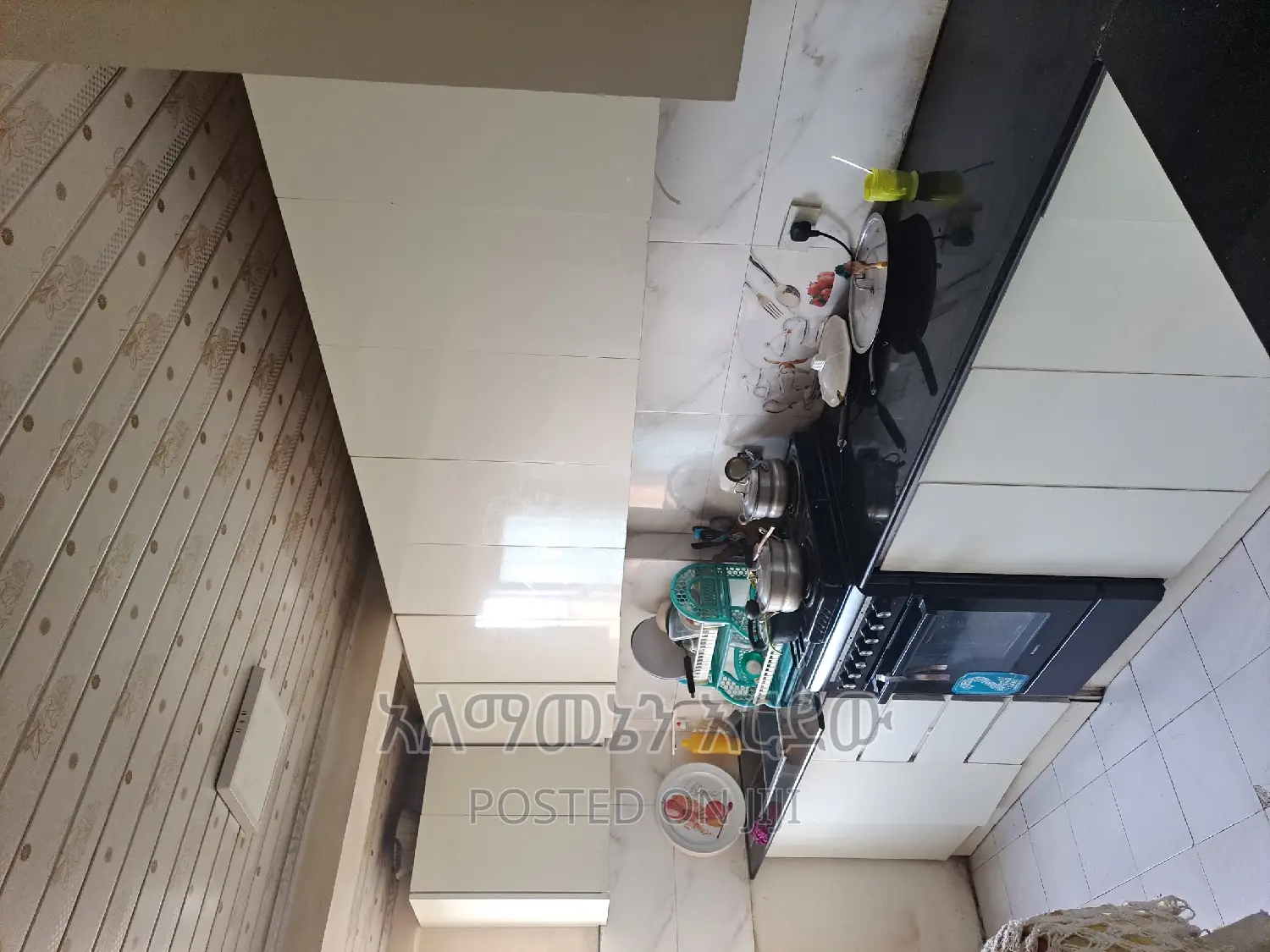 Furnished 3bdrm Condo in አያት ኮንዶሚንየም, Yeka for sale