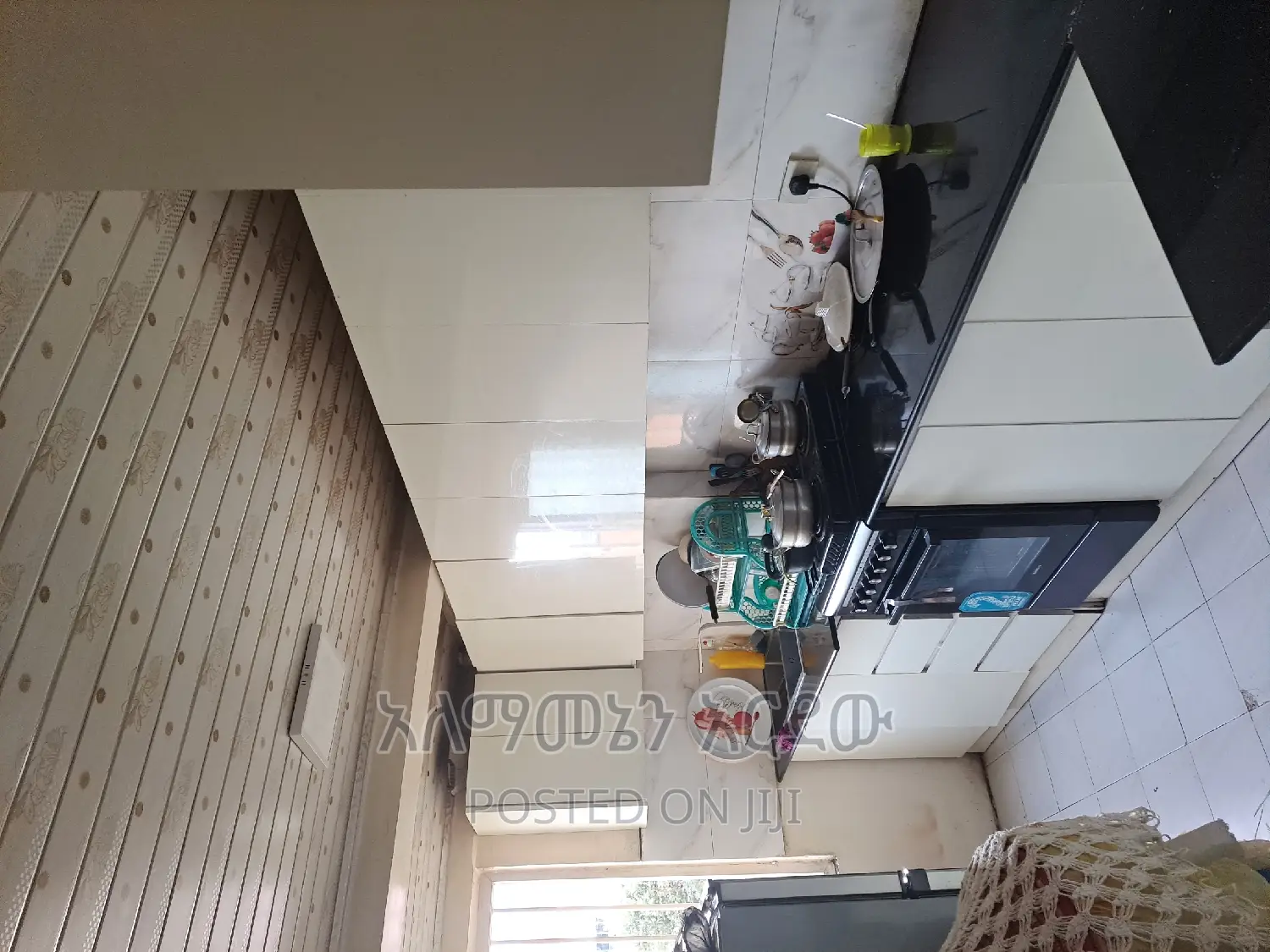 Furnished 3bdrm Condo in አያት ኮንዶሚንየም, Yeka for sale