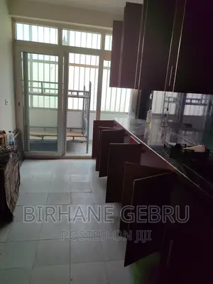 3bdrm Apartment in Apartiment, Bole for rent