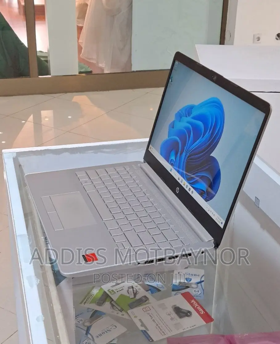 New Laptop HP Pavilion 15 8GB Intel Core I5 SSD 512GB