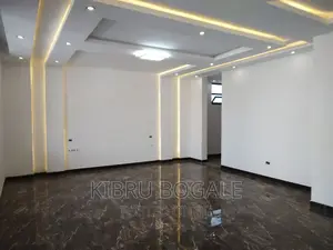 8bdrm House in Ayat, Bole for sale
