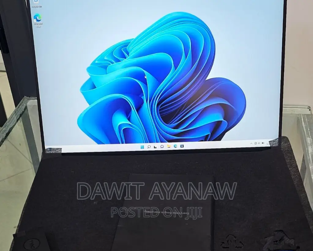 New Laptop HP 16GB Intel Core I7 SSD 512GB