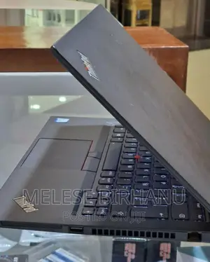 Photo - New Laptop Lenovo Thinkpad T490s 16GB Intel Core I7 SSD 512GB