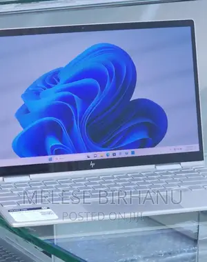 New Laptop HP Envy X360 8GB Intel Core I5 SSD 512GB