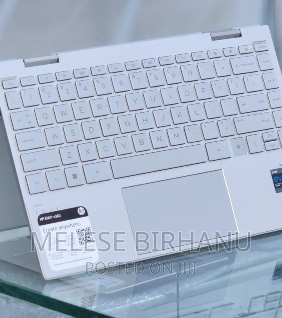 New Laptop HP Envy X360 8GB Intel Core I5 SSD 512GB