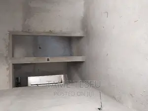 Furnished 6bdrm House in Hayat, Yeka for sale