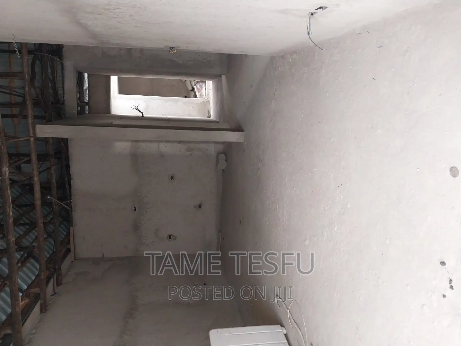 Furnished 6bdrm House in Hayat, Yeka for sale