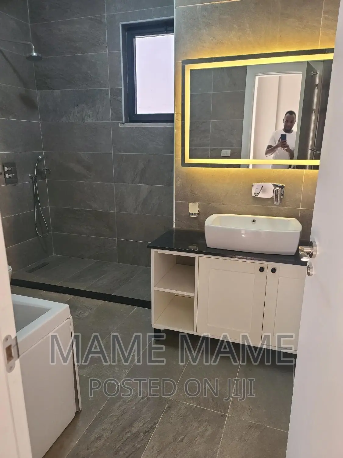 4bdrm Penthouse in Addis Abeba, Bole for sale