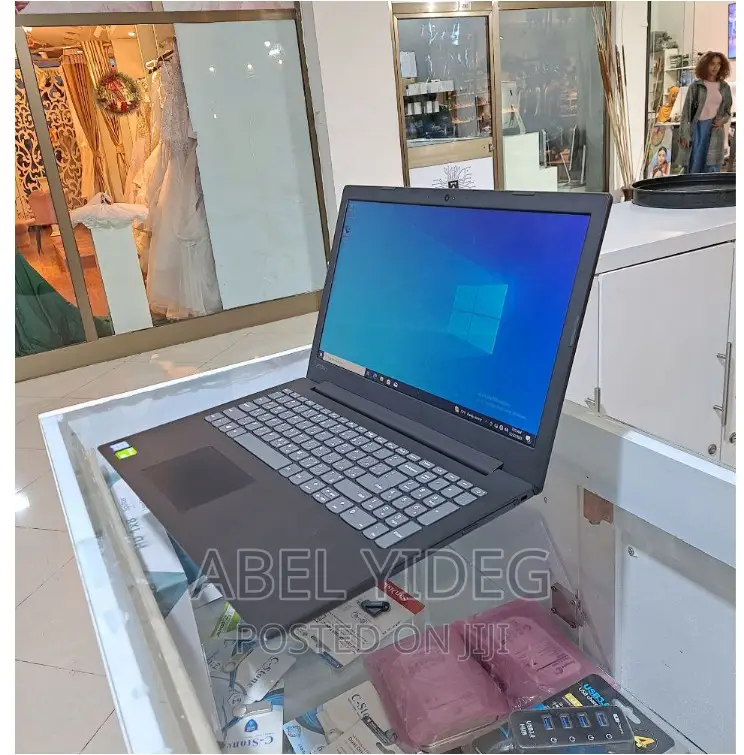 New Laptop Lenovo Ideapad 3 8GB Intel Core I5 HDD 1T