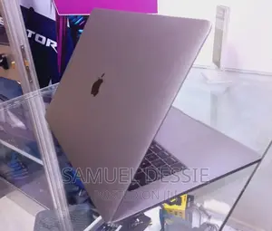 New Laptop Apple MacBook Pro 2020 32GB Intel Core I9 SSD 1T
