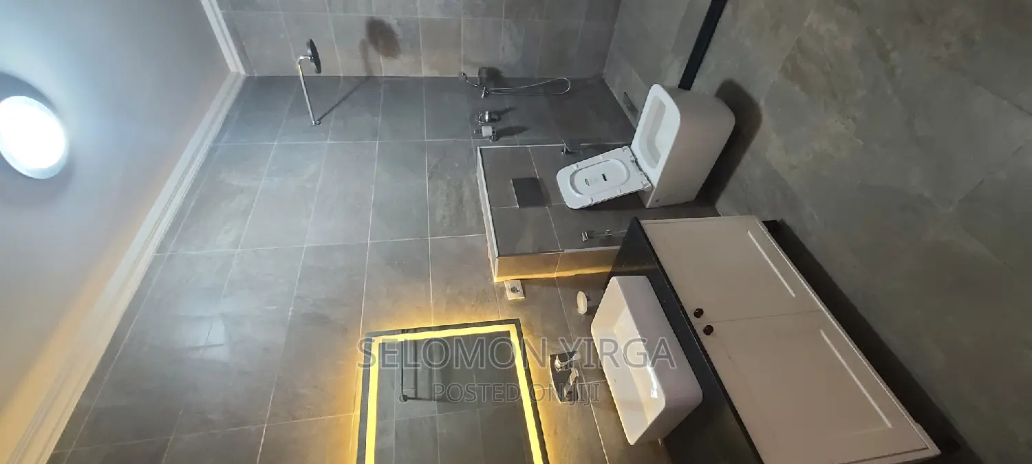 4bdrm Penthouse in Adis Abba, Bole for sale