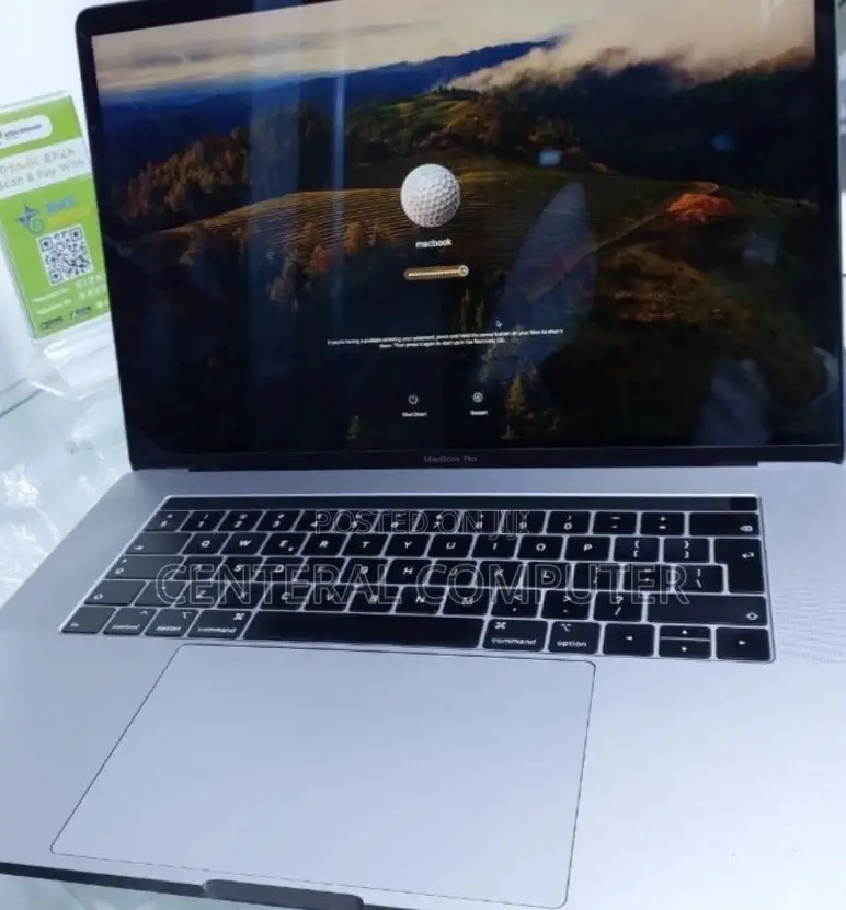 New Laptop Apple MacBook 2020 32GB Intel Core I7 SSD 1T