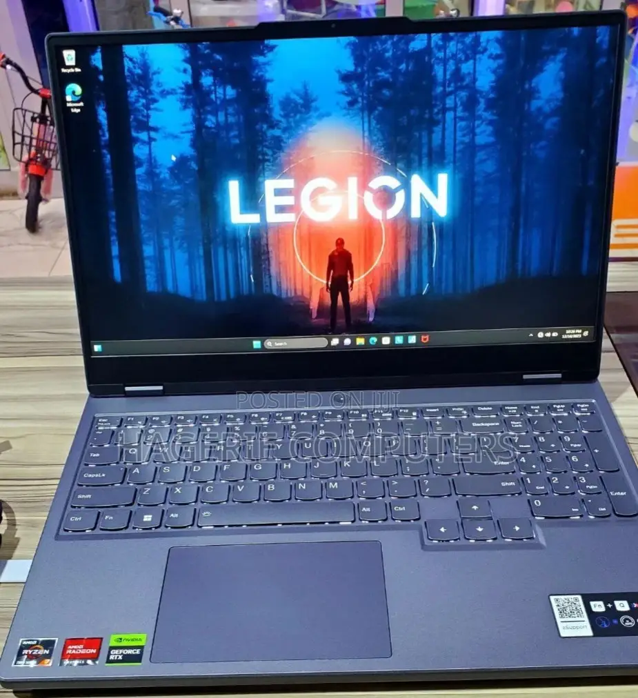 New Laptop Lenovo Legion 5 16GB AMD Ryzen 7 SSD 512GB