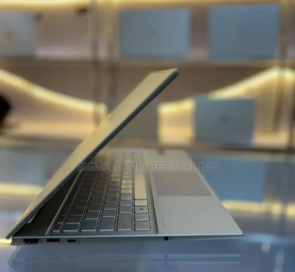 New Laptop HP Pavilion 15 16GB AMD Ryzen 7 SSD 512GB