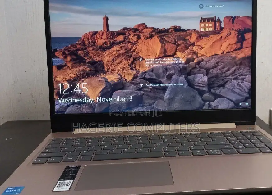 New Laptop Lenovo ThinkPad Yoga 8GB Intel Core I3 SSD 256GB