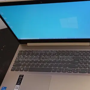 Photo - New Laptop Lenovo ThinkPad Yoga 8GB Intel Core I3 SSD 256GB