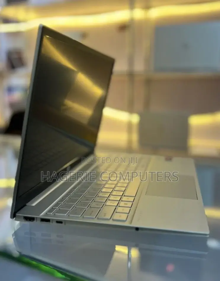 New Laptop HP Pavilion 15 16GB AMD Ryzen 7 SSD 512GB