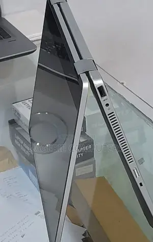 New Laptop HP Pavilion X360 8GB Intel Core I5 SSD 256GB