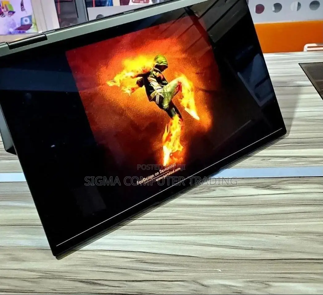 New Laptop Lenovo Yoga 730 12GB Intel Core i7 SSD 512GB