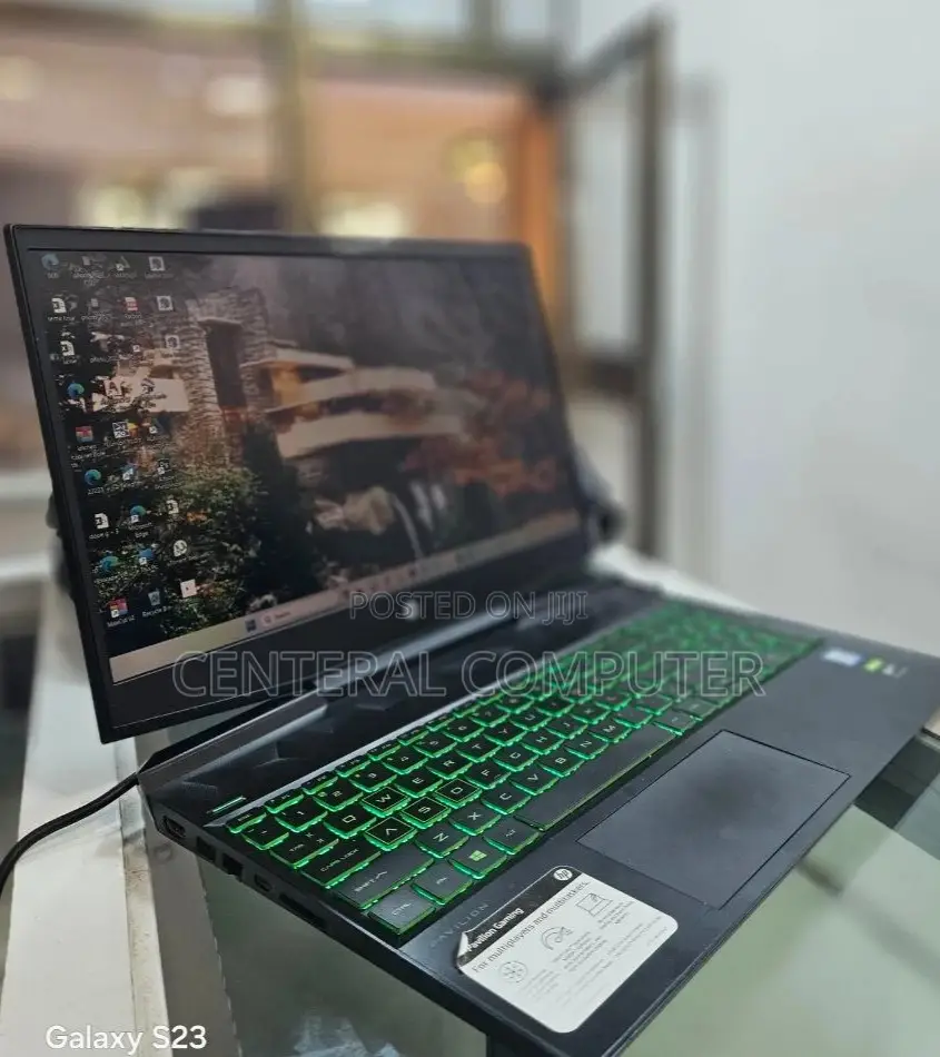 New Laptop HP Pavilion Power 15 16GB Intel Core I5 SSD 256GB