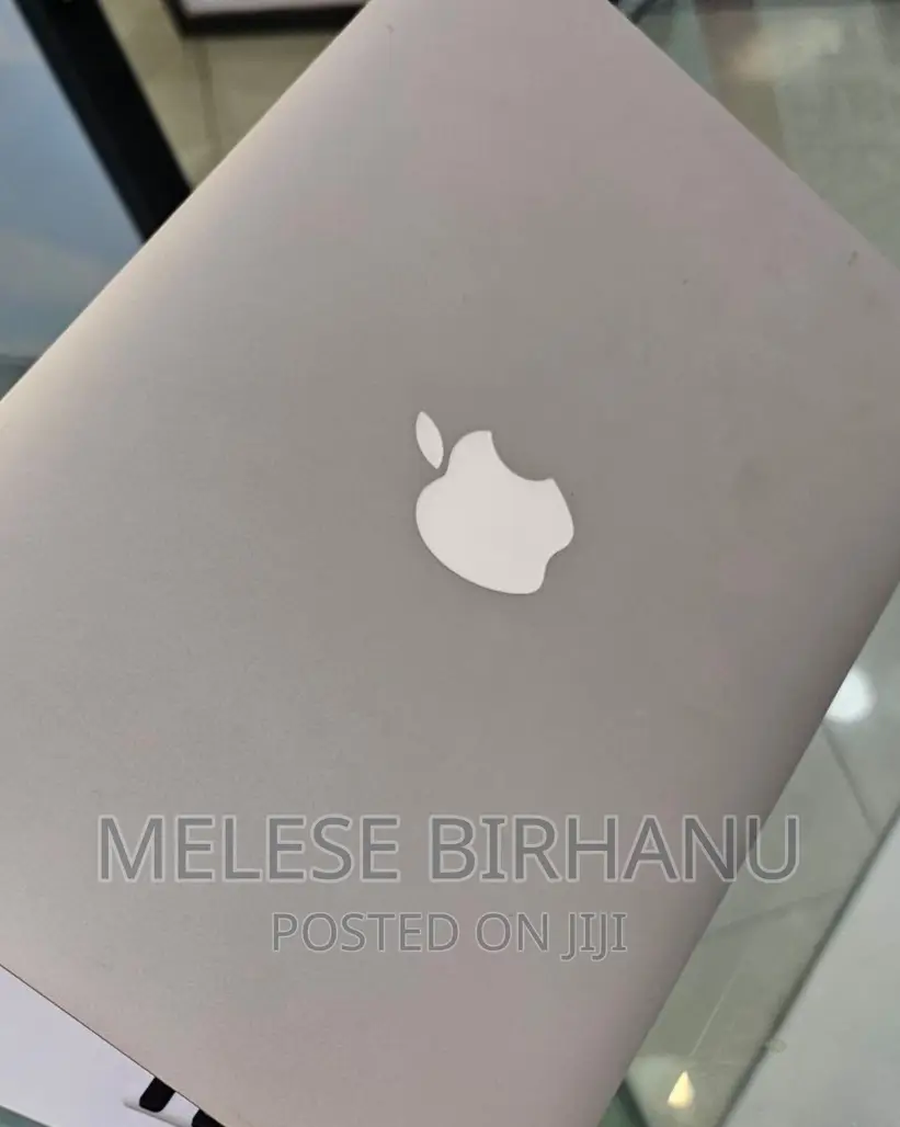 New Laptop Apple MacBook Air 2013 2GB Intel Core I5 SSD 60GB