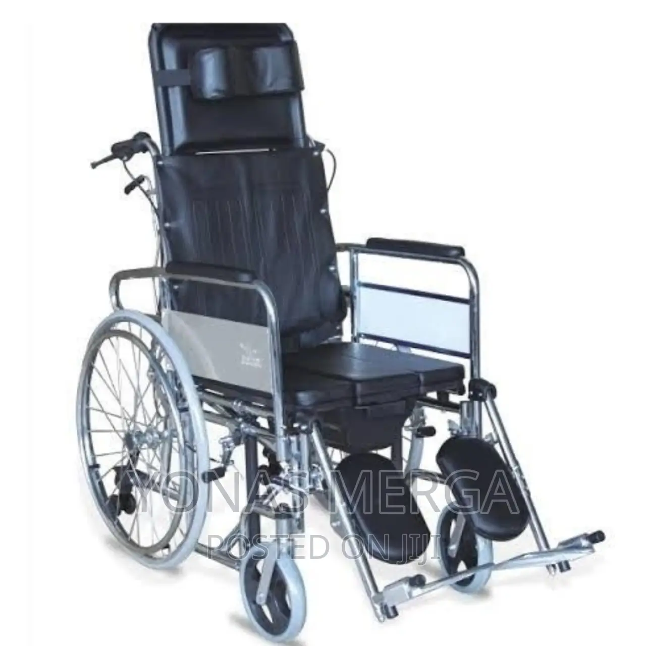 Wheelchair_sleeping With the Help of Head Rest Above Seat