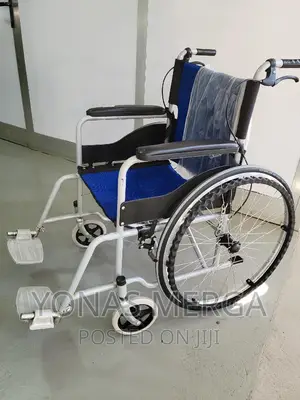 Photo - Wheelchair_foldable Wheelchair Easy for Storage Drum Brake