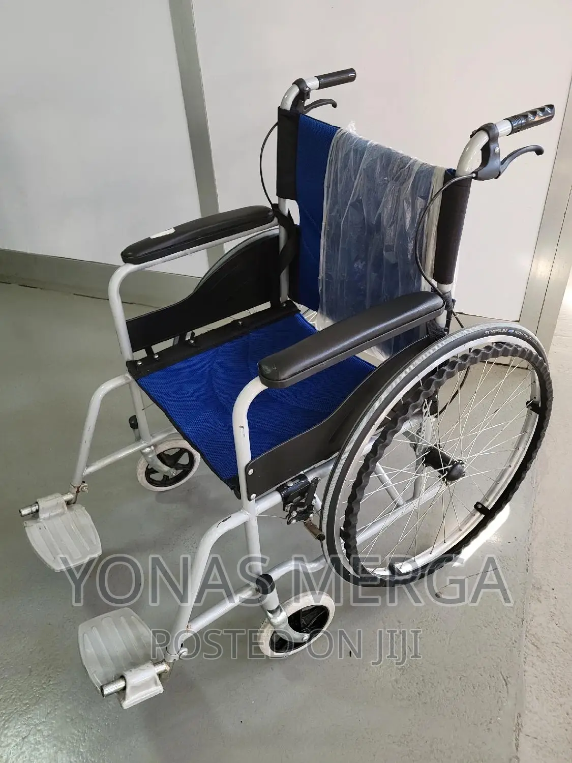 Slightly Used Wheelchair ST-W809/Wheelchair/Wheelchair