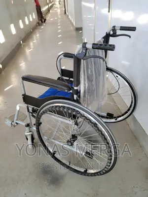 Slightly Used Wheelchair/Wheel Easy Transfer Mobility Aid(C)
