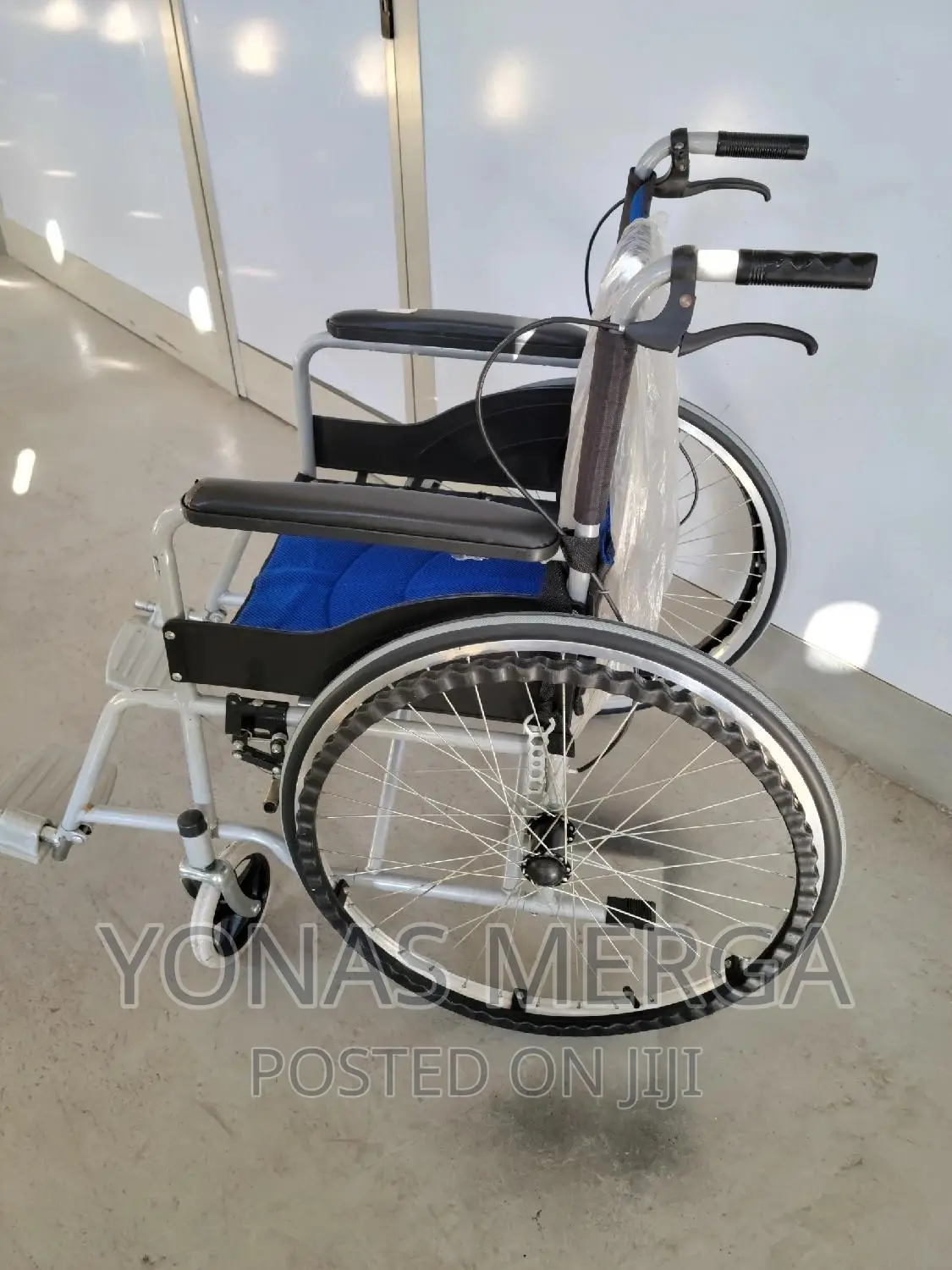 Used Wheelchair_wheelchair_lkk-Kk Wheelchair Light