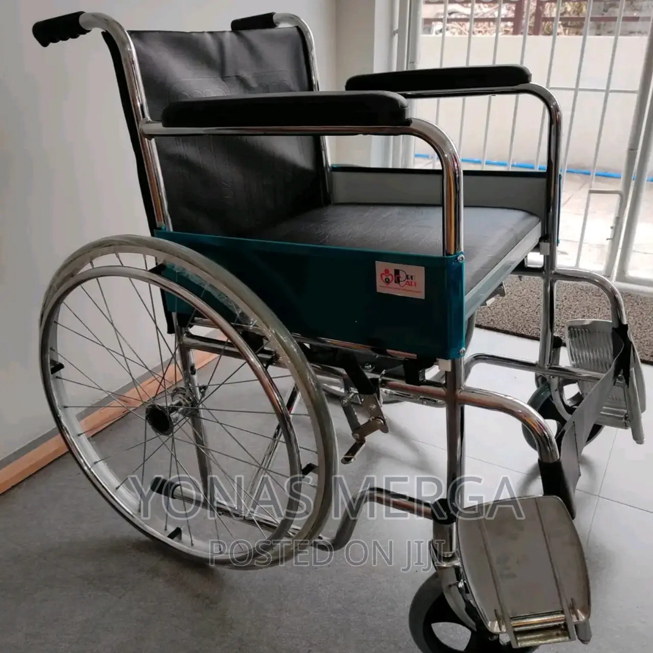 Wheelchair Standar Chrome 809 809B Hitam / Racing Onehealth