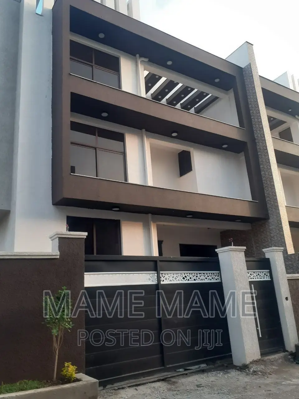 6bdrm House in Addis Abeba, Bole for sale