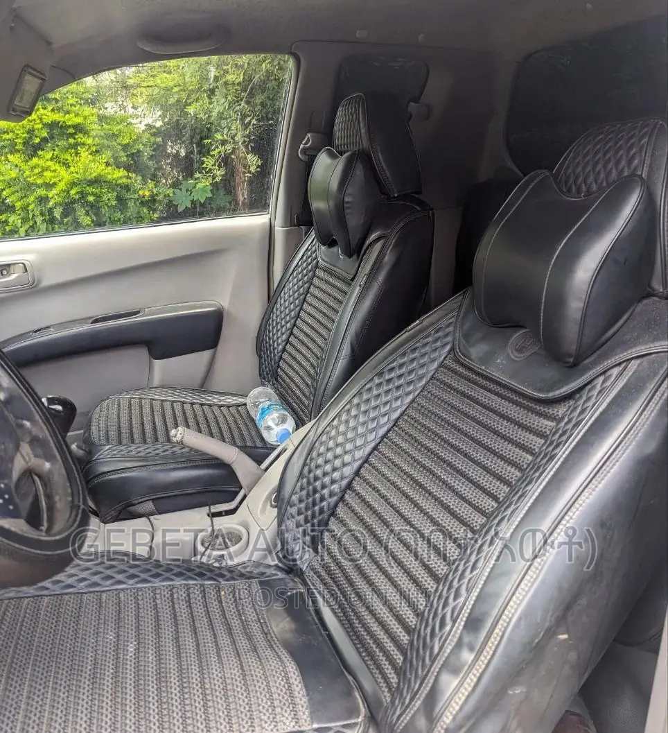 Toyota Hilux Surf 2005 White