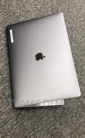 Apple MacBook Pro 2015 16GB 512GB WIN11 MacBook本体
