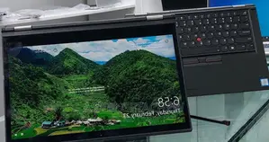 Photo - New Laptop Lenovo ThinkPad Yoga 370 8GB Intel Core I5 SSD 512GB