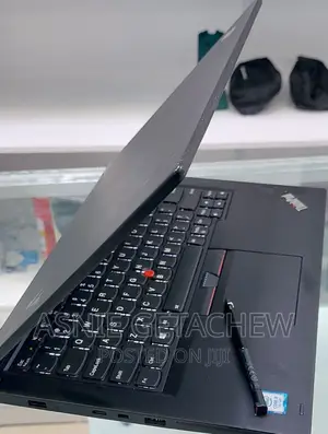 New Laptop Lenovo ThinkPad Yoga 370 8GB Intel Core I5 SSD 512GB