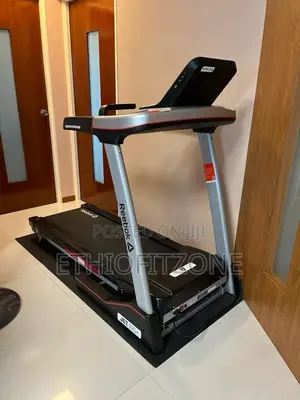 Photo - Treadmill Reebok