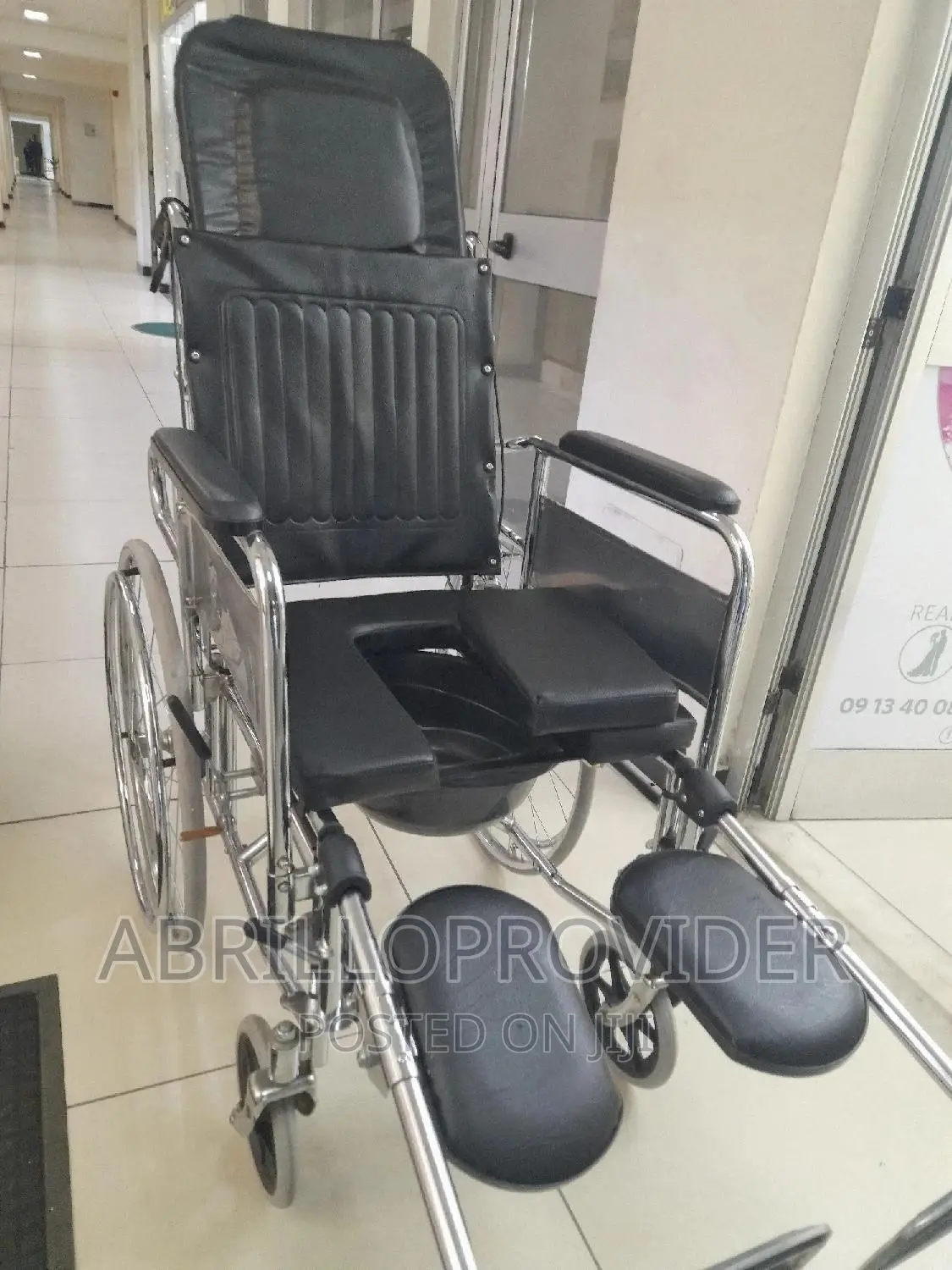 Used Reclining Wheelchair||Wheelchairlwheelchair=Wheelchair