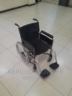 Photo - በመጠኑ ያገለገለ ዌልቸር Wheelchair=Wheelchair-Wheelchair=Wheelchair