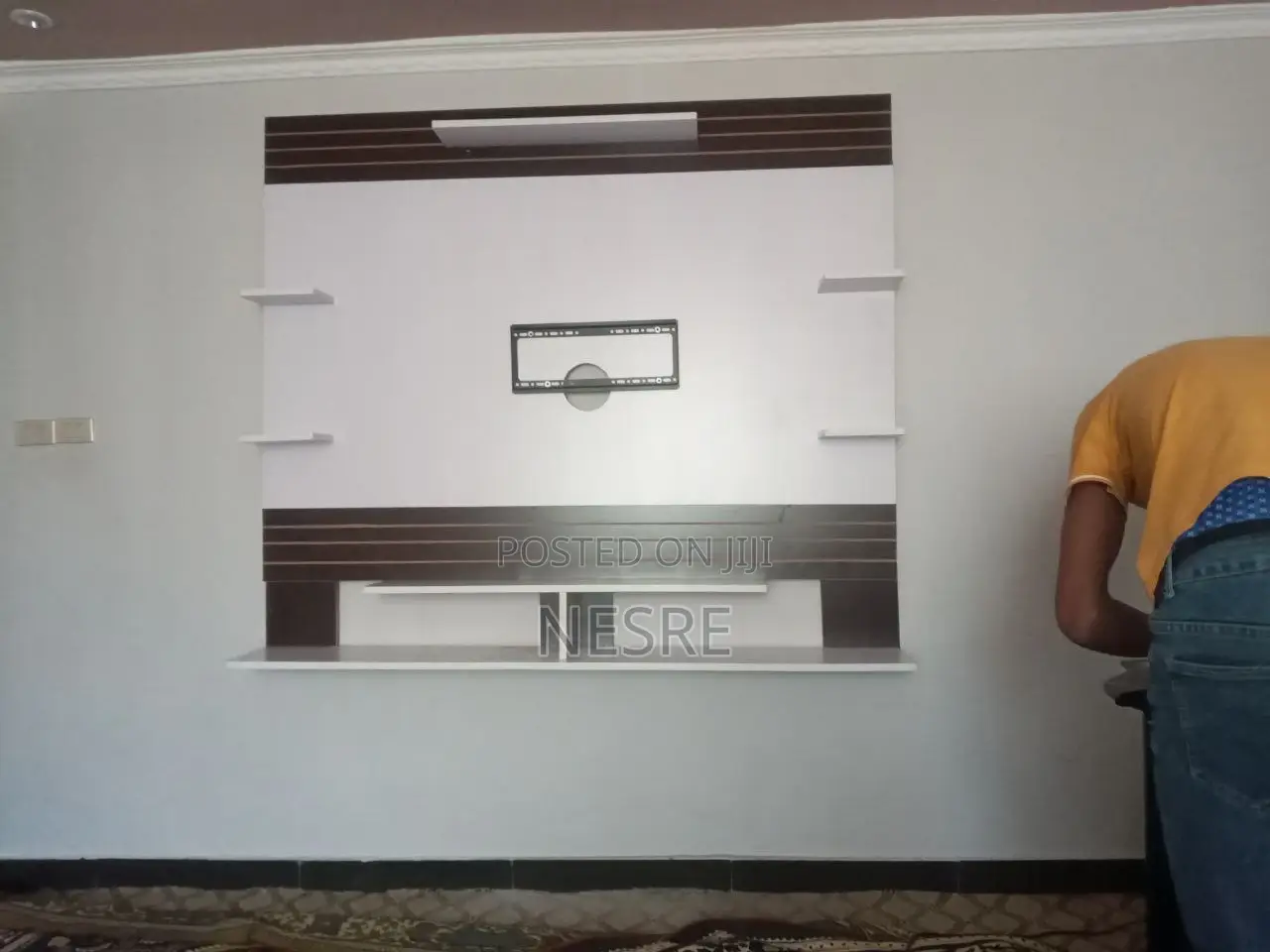 ውብ እና ማራኪ ቲቪ ስታንዶች