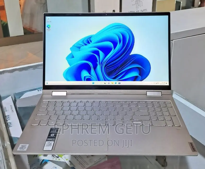 New Laptop Lenovo Yoga 730 12GB Intel Core I7 SSD 512GB