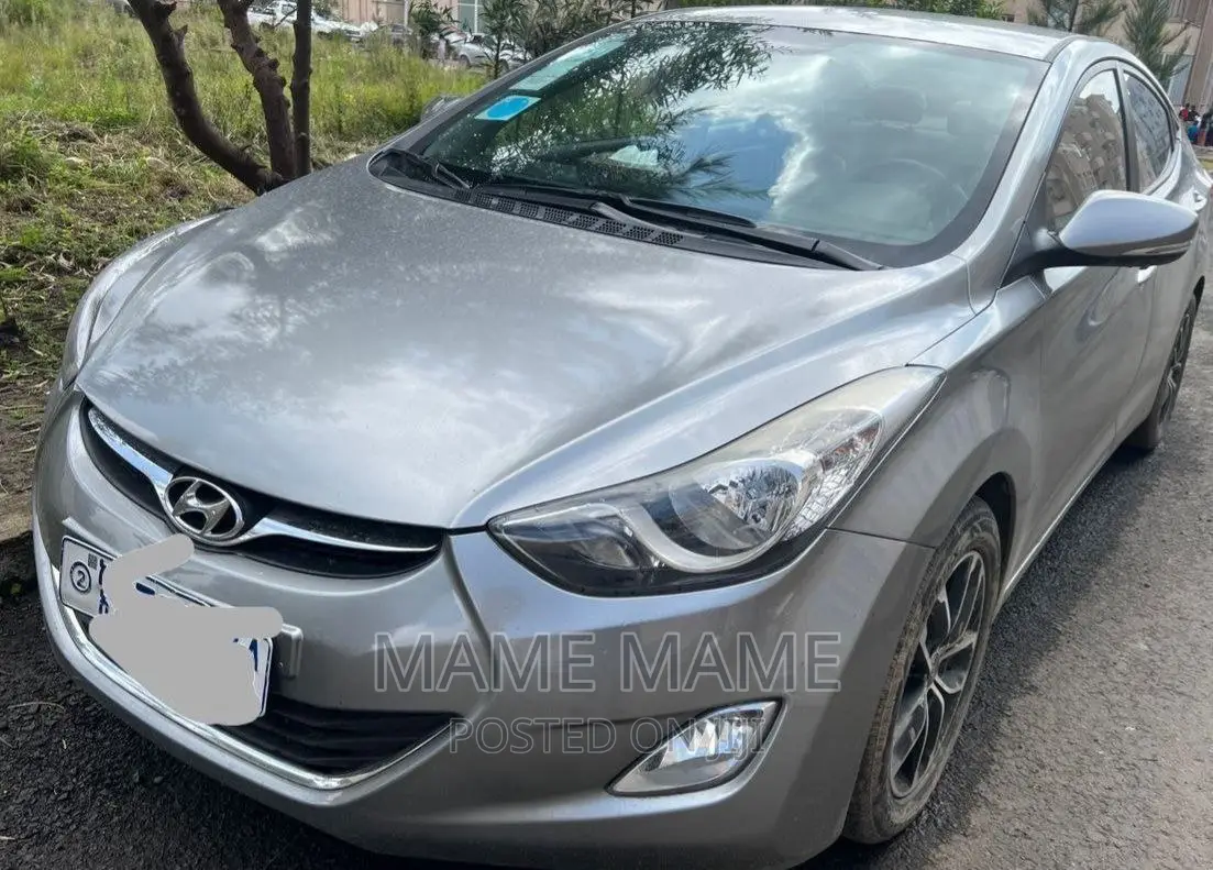 Hyundai Avante 2012 Gray