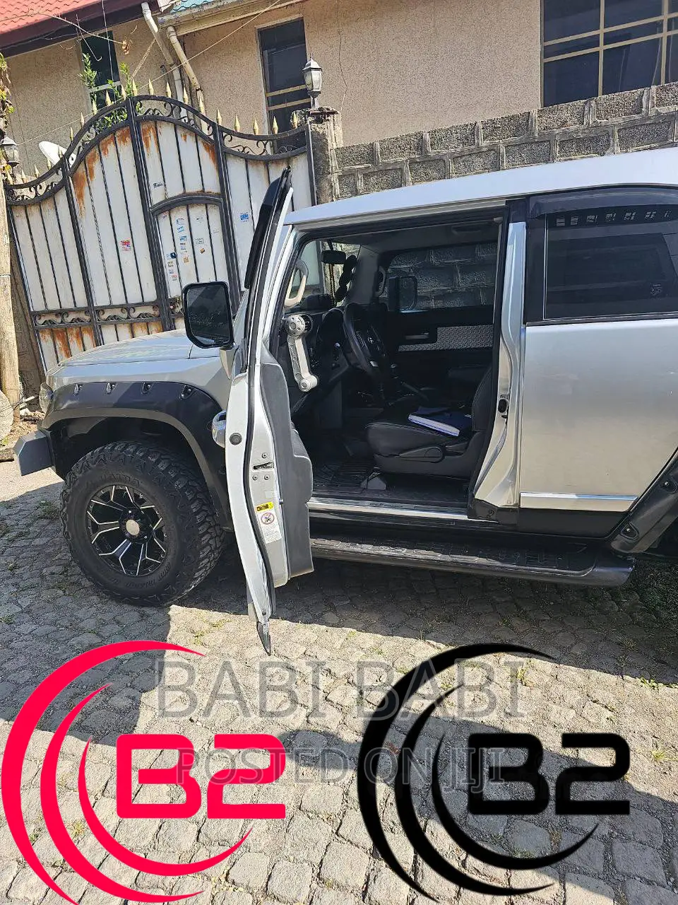 Toyota FJ Cruiser 2010 Silver