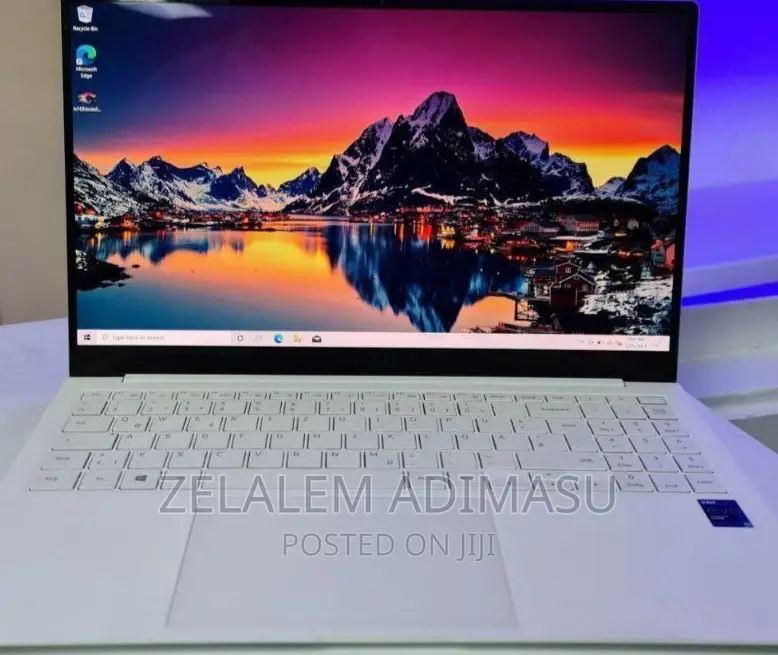 New Laptop Gericom Hollywood 16GB Intel Core I5 SSD 512GB
