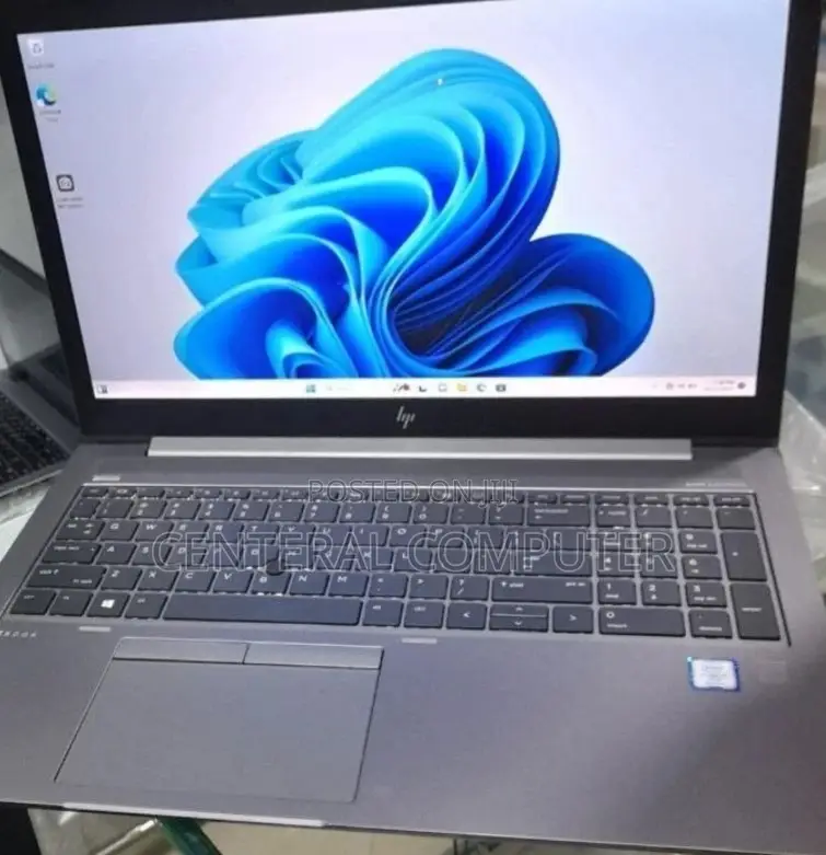 New Laptop HP ZBook 17 G4 16GB Intel Core I7 SSD 512GB