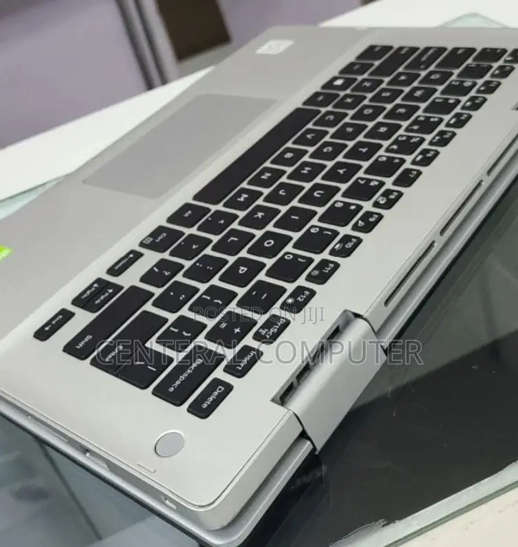 New Laptop Dell Inspiron 11 3162 8GB Intel Core I5 SSD 256GB