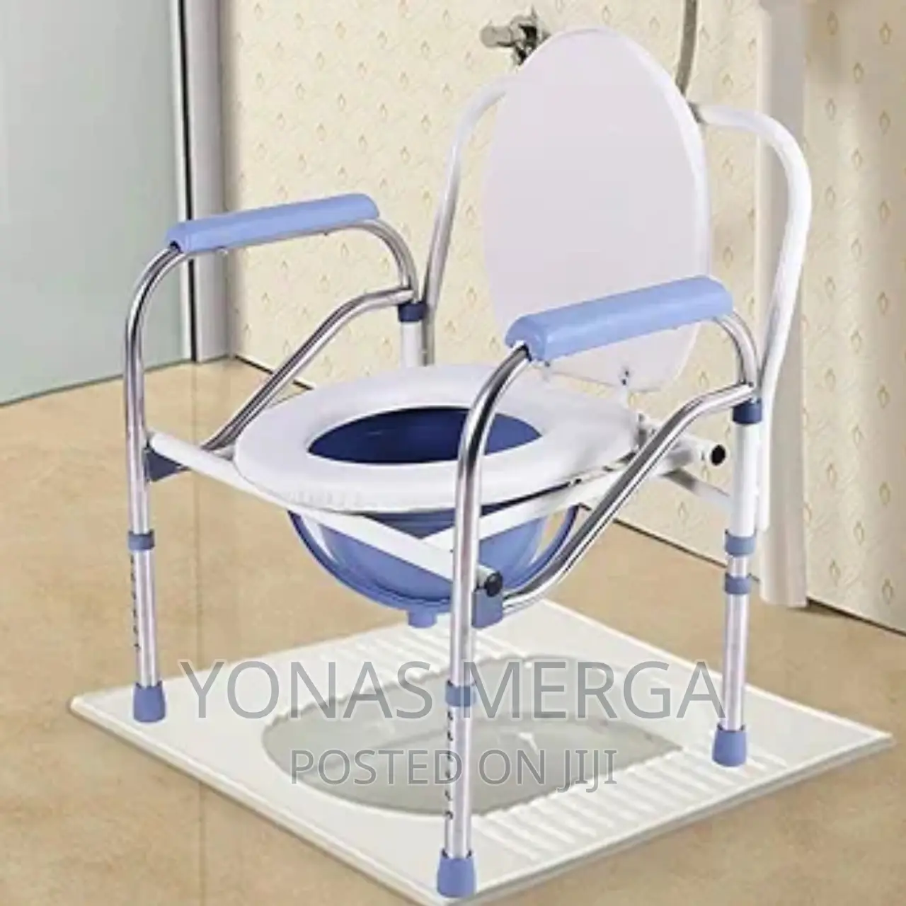 Commode Chair Material: Main Frame Made of Stainless Steel