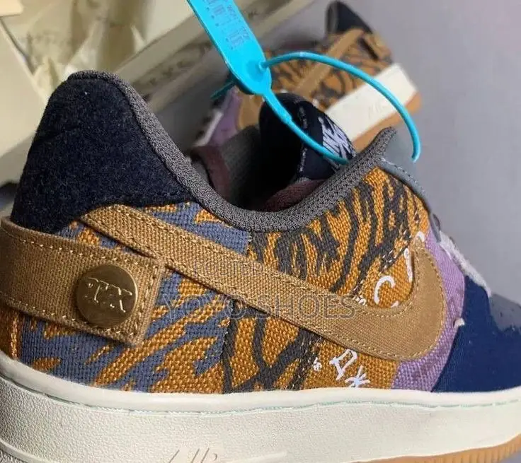 Travis Scot Air Force 1