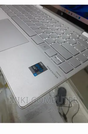 New Laptop HP Envy X360 8GB Intel Core i7 SSD 512GB